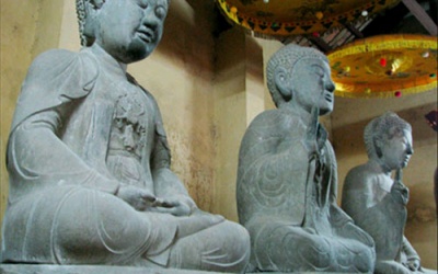 Bảo vật quốc gia: Ba pho tượng đá chùa Linh Ứng