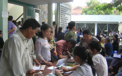Giải thể khoa mắt bán công kỹ thuật cao của viện Mắt TP HCM
