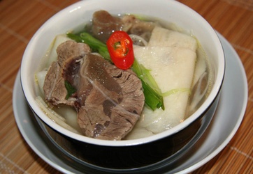 Bắp bò hoa hầm măng tươi