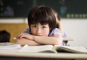 Giúp con không căng thẳng trong lúc học