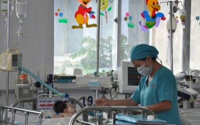 Bệnh viện Nhi đồng 1 tăng số ca mổ tim bẩm sinh