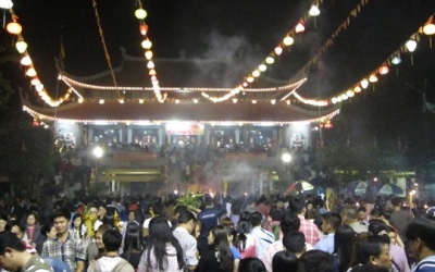 Nét đẹp phong tục: lễ chùa ngày đầu năm