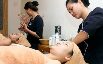 Kỹ thuật viên massage: Nghề nhập nhèm giữa 'tiếng' và 'miếng'