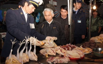 Tịch thu và tiêu hủy nhiều thực phẩm không an toàn