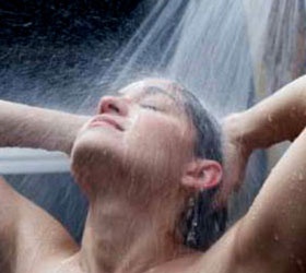 Sau tập luyện, tắm sao cho đúng cách?