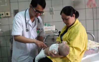 'Yên Bái cần lập ngay các tổ tiêm vaccine phòng sởi'