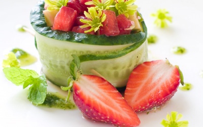Ngừa Alzheimer từ dâu tây, dưa leo