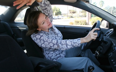 Auto –Yoga: Bài tập giải tỏa stress và căng cơ khi lái xe