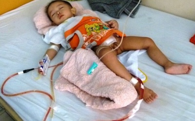 Chuyên gia Mỹ sẽ khám cho bé bị cắt nhầm bàng quang