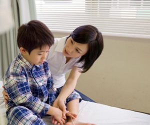 Trẻ tự kỷ nhẹ vẫn có thể điều trị và hòa nhập cuộc sống