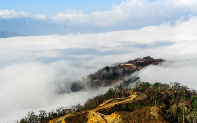 Mùa săn mây Y Tý