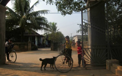 Cuộc sống mến yêu qua mắt nhìn trẻ thơ