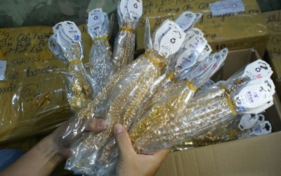 TP. HCM: Tràn lan nữ trang xi mạ chứa chất cực độc