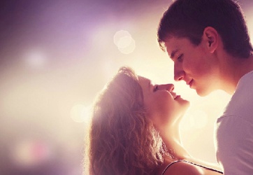 10 lỗi phái đẹp thường mắc khi yêu