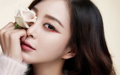 Đường lông mày thanh tú: Tưởng khó mà dễ