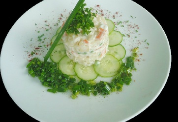 Thanh mát salad bưởi hải sản