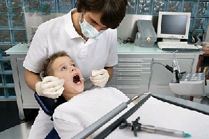 Giúp trẻ an toàn khi điều trị răng