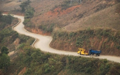 3 người thiệt mạng vì xe lao xuống vực sâu 80m
