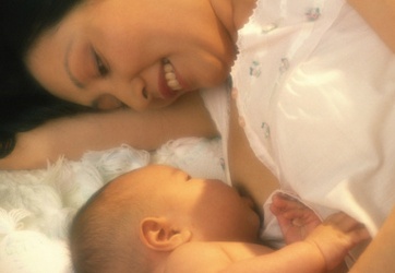Cách vắt và bảo quản sữa mẹ