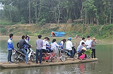 Qua sông phải lụy... sợi thừng