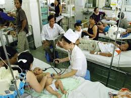 Vì sao mùa nóng dễ bị bệnh?