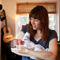 Mẹ Việt - Mẹ Mỹ và câu chuyện kỹ năng chăm con