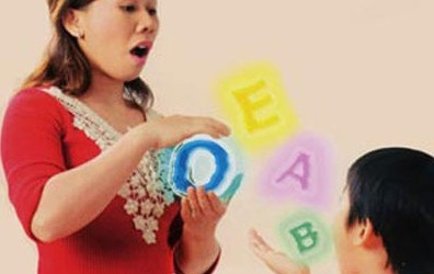 Vì sao con tôi chậm nói?