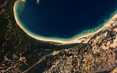 Bình yên biển vắng Cam Ranh