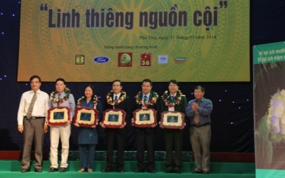 Vinh danh các doanh nhân “Xứng danh con cháu Lạc Hồng”