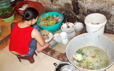 Độc là đây chứ đâu xa?!