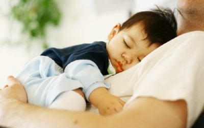 Dụ con ngủ trưa