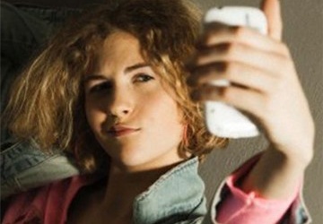 Hội chứng mặc cảm về ngoại hình và chứng 'nghiện' khoe ảnh