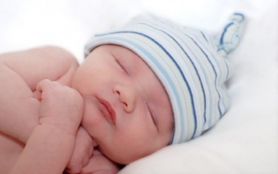 Khi con ngủ, bố mẹ làm gì?