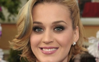 Tóc ngắn: Ngắm là mê