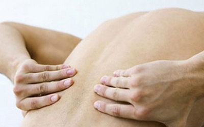 Viêm cột sống dính khớp - Cẩn trọng với nam giới trẻ tuổi