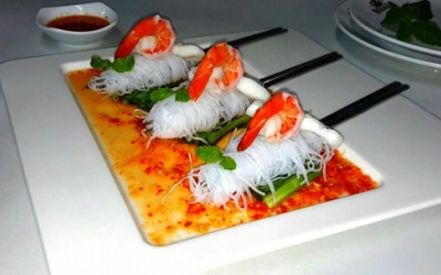 Gỏi miến hải sản chua cay