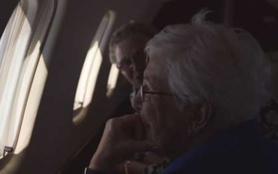 Lời khuyên cho người già khi đi máy bay