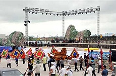Chờ đón 'bữa tiệc văn hóa' Carnaval Hạ Long tối 30/4