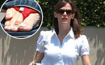 Nghiến răng làm đẹp: gọt chân cho vừa giày