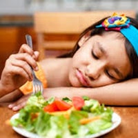 Biếng ăn… khiến trẻ bị tự kỷ?