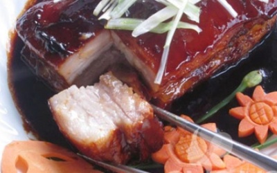 Thịt heo hầm rượu: Cầu kỳ nhưng xứng công