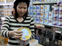 Abbott, Mead Johnson đang lách luật áp trần giá sữa?