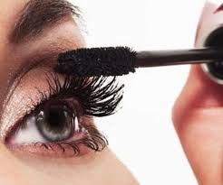 Mascara giả chứa chất gây ung thư