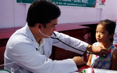Hơn 10.000 người dân nghèo được khám bệnh tim miễn phí