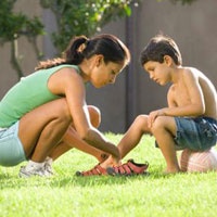 Trẻ thường bị đau nhức chân, vì sao?