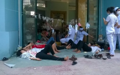 Sẽ điều tra rõ vụ gần 1.000 công nhân nghi ngộ độc nước uống