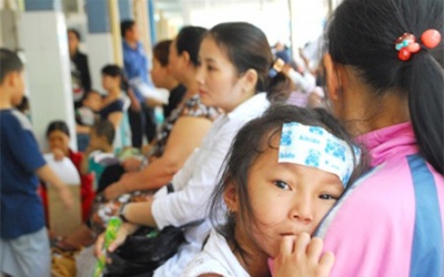 Nhiều trẻ nhập viện vì nắng nóng