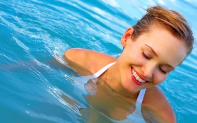 Những kỹ năng chăm da, dưỡng tóc khi đi bơi