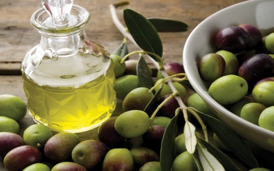 Lý giải nguyên nhân dầu olive có thể giúp hạ huyết áp