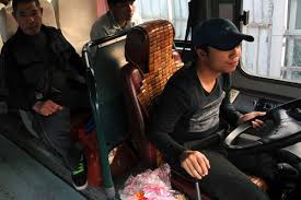 Tổng cục Đường bộ 'thúc' việc khám sức khỏe cho lái xe